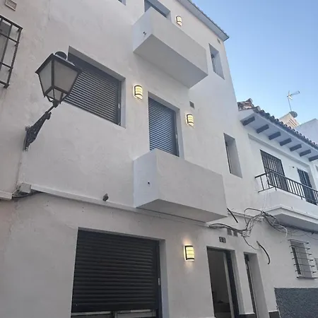 Excelentes A 200 Metros Playa * Marbella